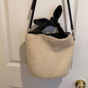 Who What Wear B&W faux leather sherpa bucket bag